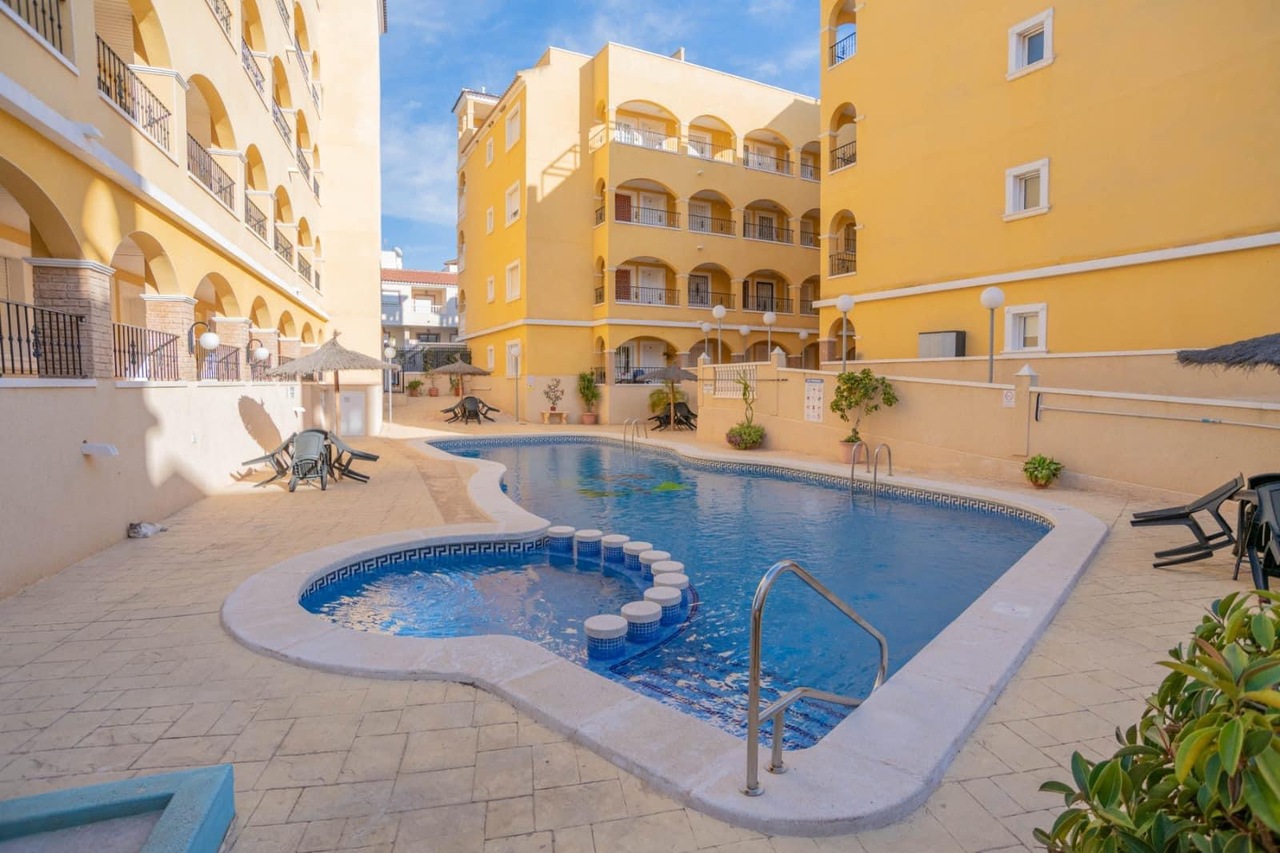 2 Bed, 1 Bath, ApartmentFor Sale, Algorfa, Alicante