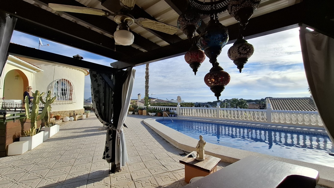 3 Bed, 2 Bath, HouseFor Sale, Alfaz del Pi, Alicante