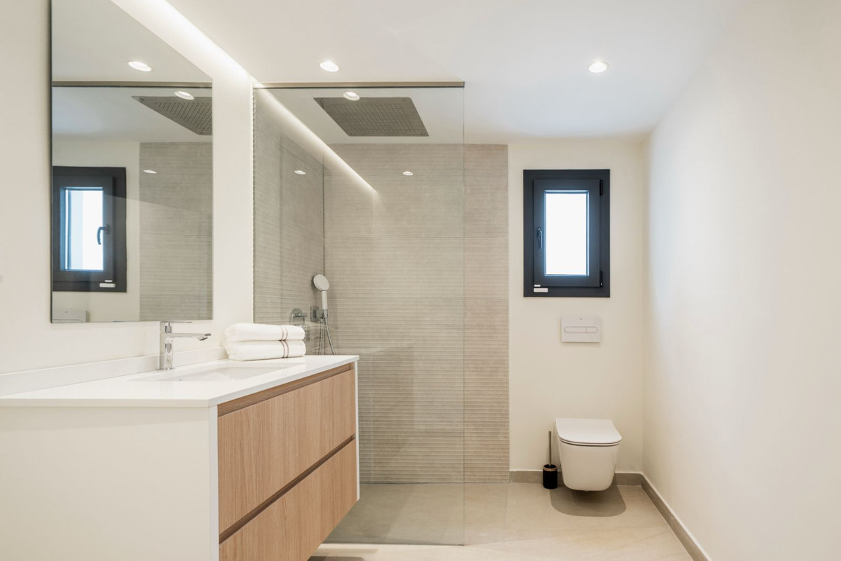 5 Bed, 5 Bath, HouseFor Sale, San Pedro de Alcantara, Malaga