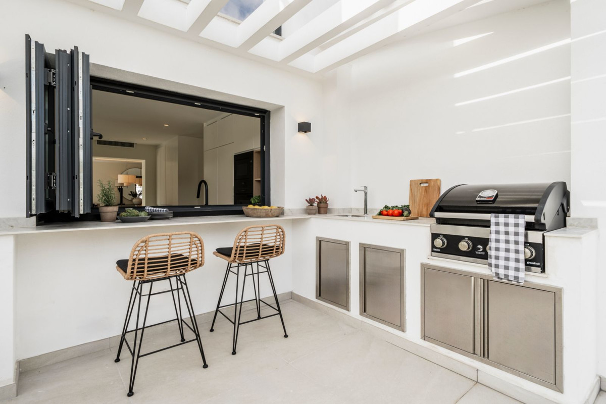 5 Bed, 5 Bath, HouseFor Sale, San Pedro de Alcantara, Malaga