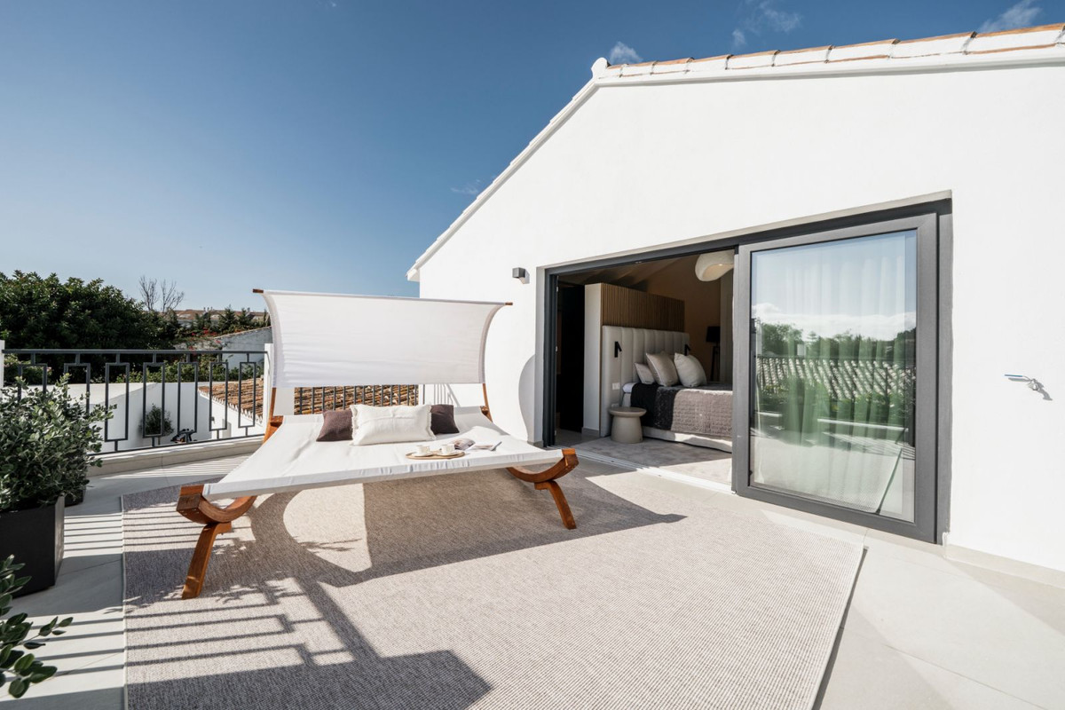 5 Bed, 5 Bath, HouseFor Sale, San Pedro de Alcantara, Malaga