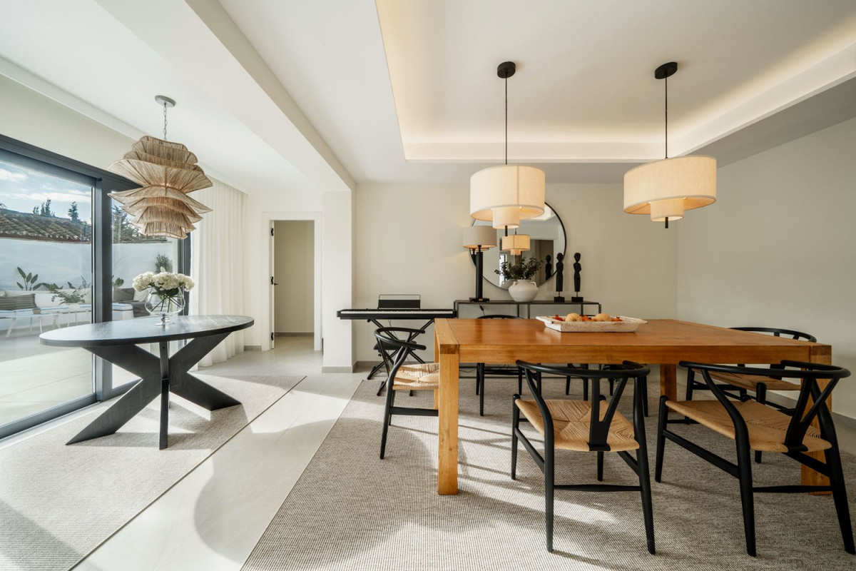 5 Bed, 5 Bath, HouseFor Sale, San Pedro de Alcantara, Malaga