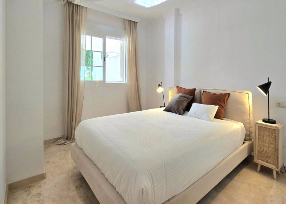 3 Bed, 2 Bath, ApartmentFor Sale, Marbella, Malaga