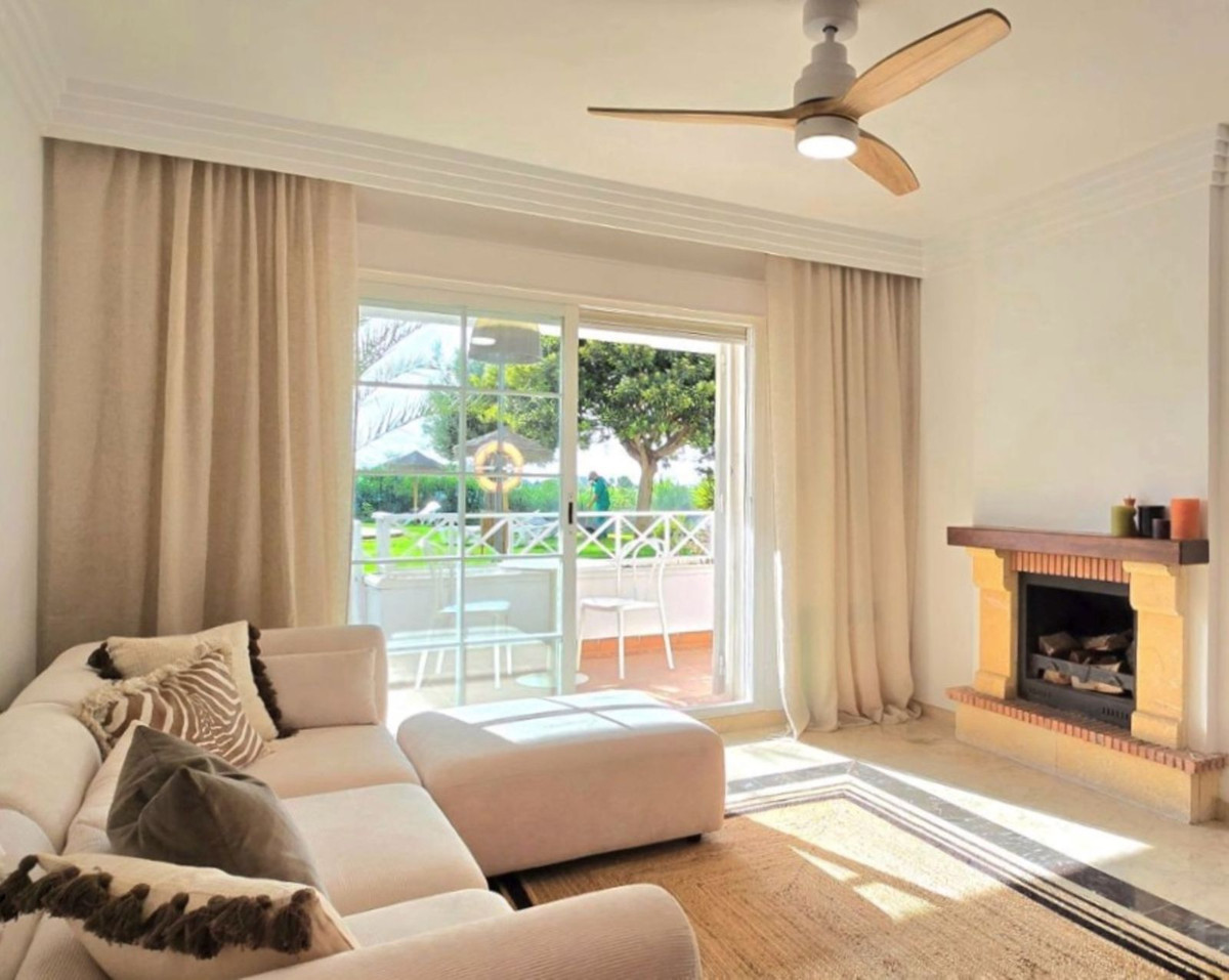 3 Bed, 2 Bath, ApartmentFor Sale, Marbella, Malaga