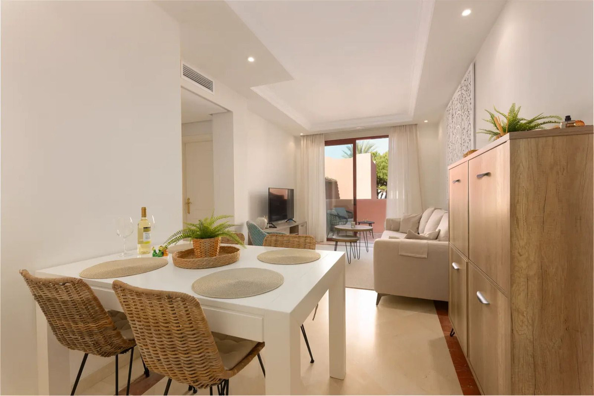 2 Bed, 2 Bath, ApartmentFor Sale, Elviria, Malaga