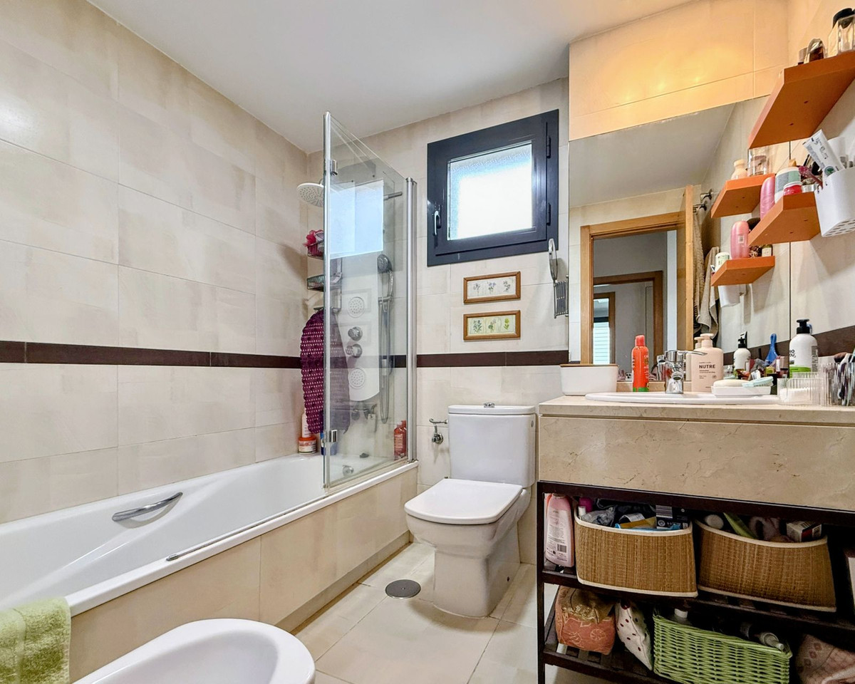 3 Bed, 2 Bath, ApartmentFor Sale, La Cala de Mijas, Malaga