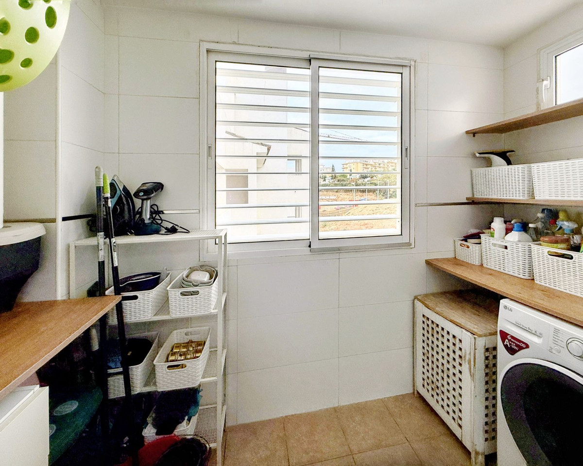 3 Bed, 2 Bath, ApartmentFor Sale, La Cala de Mijas, Malaga