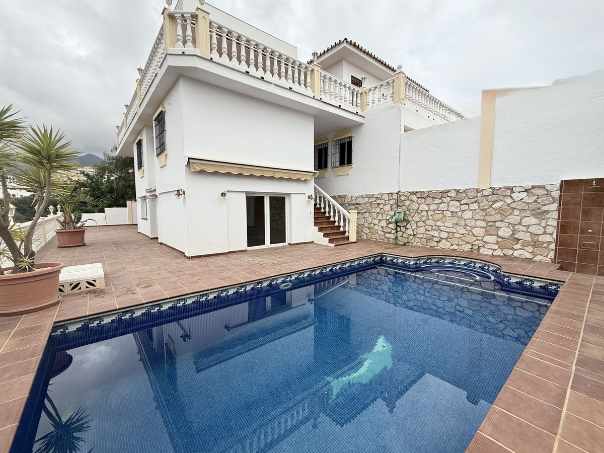6 Bed, 4 Bath, HouseFor Sale, Fuengirola, Malaga