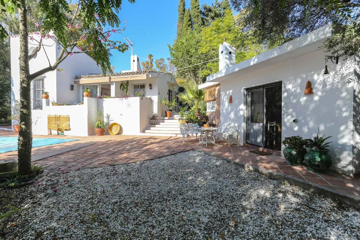 3 Bed, 3 Bath, HouseFor Sale, Estepona, Malaga