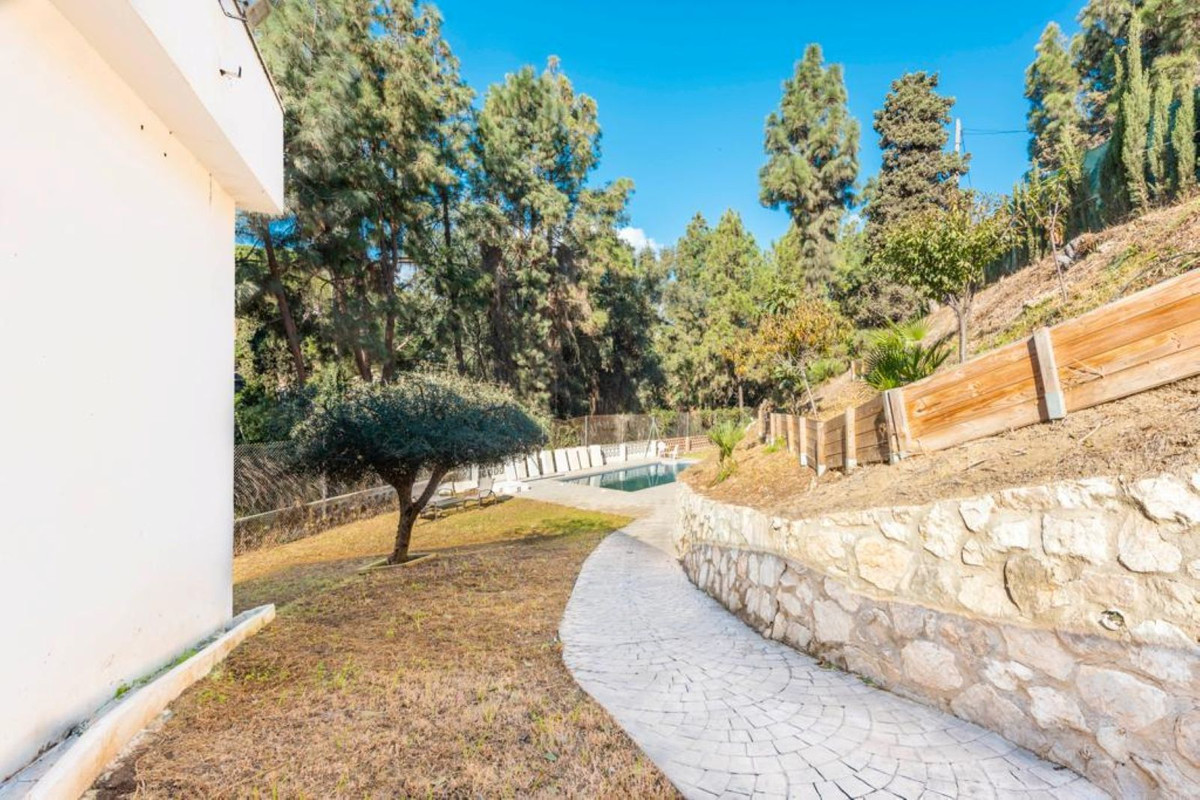 6 Bed, 7 Bath, HouseFor Sale, El Chaparral, Malaga