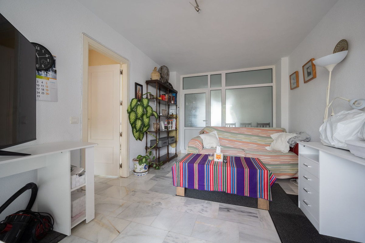 3 Bed, 2 Bath, ApartmentFor Sale, Riviera Del Sol, Malaga