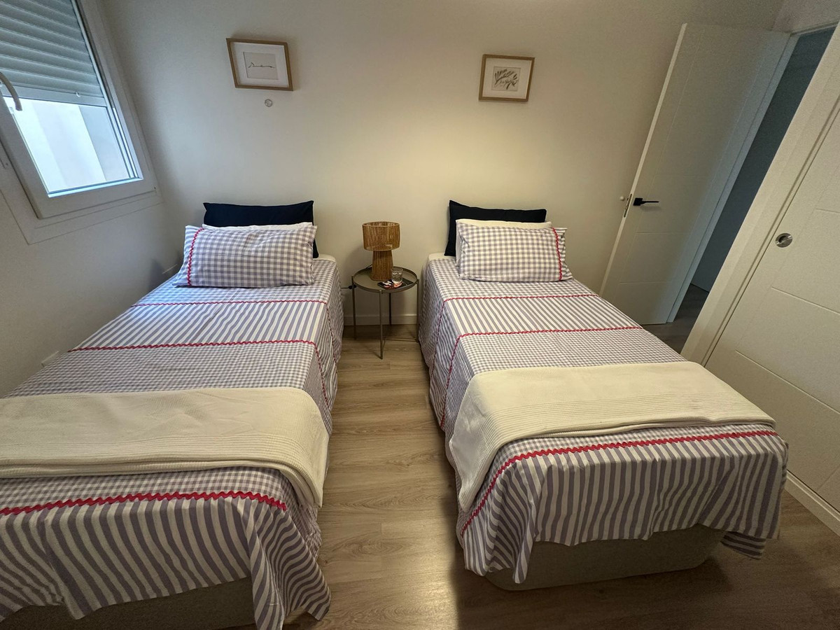 3 Bed, 2 Bath, ApartmentFor Sale, Nueva Andalucia, Malaga
