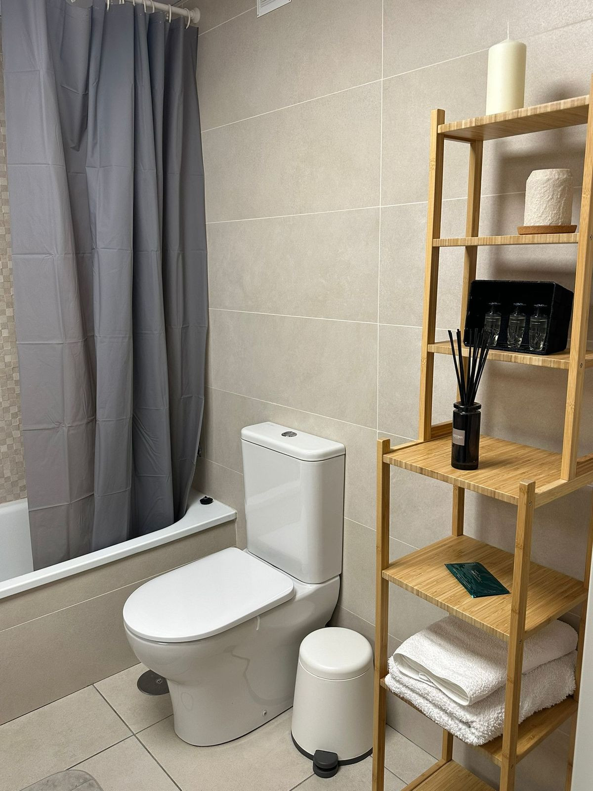 3 Bed, 2 Bath, ApartmentFor Sale, Nueva Andalucia, Malaga