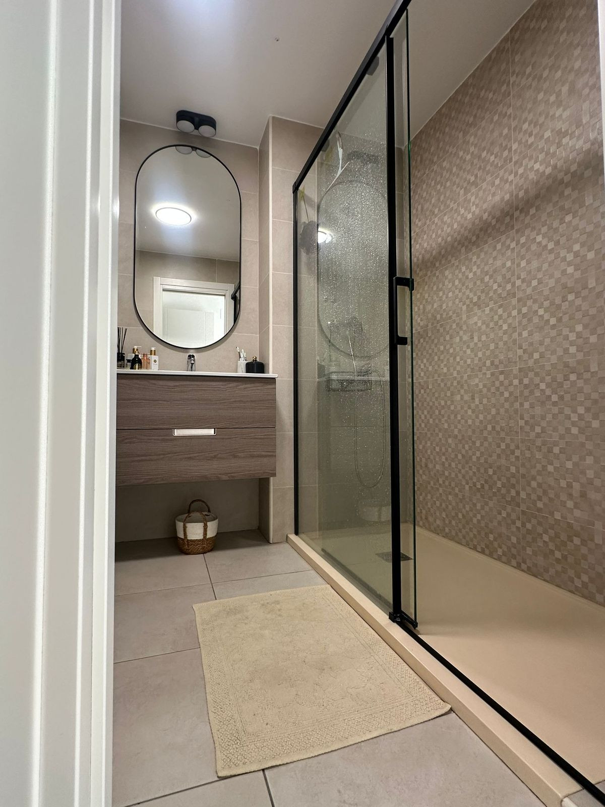 3 Bed, 2 Bath, ApartmentFor Sale, Nueva Andalucia, Malaga