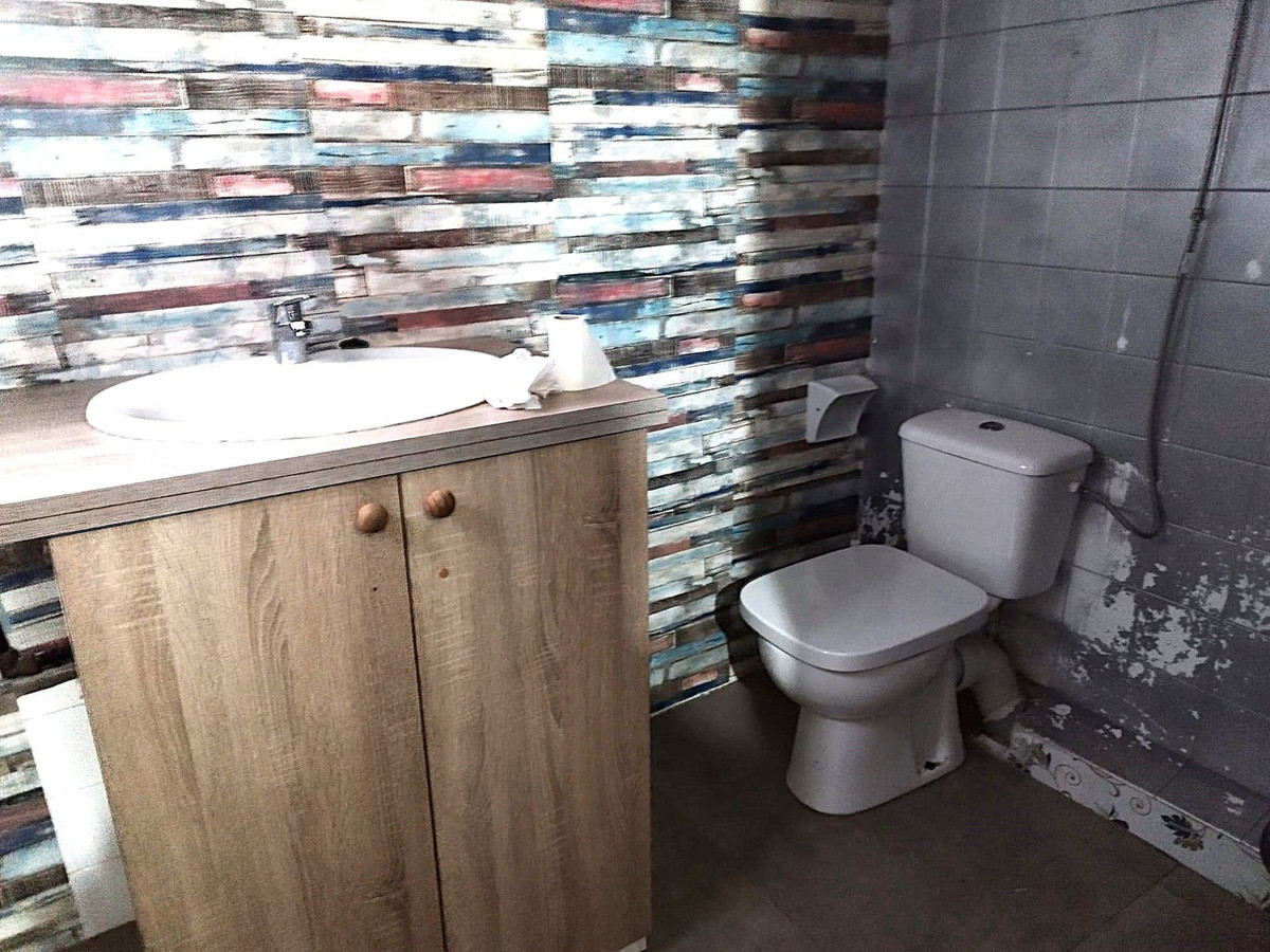 Commercial Property, For Sale