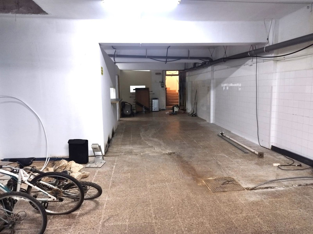 Commercial Property, For Sale