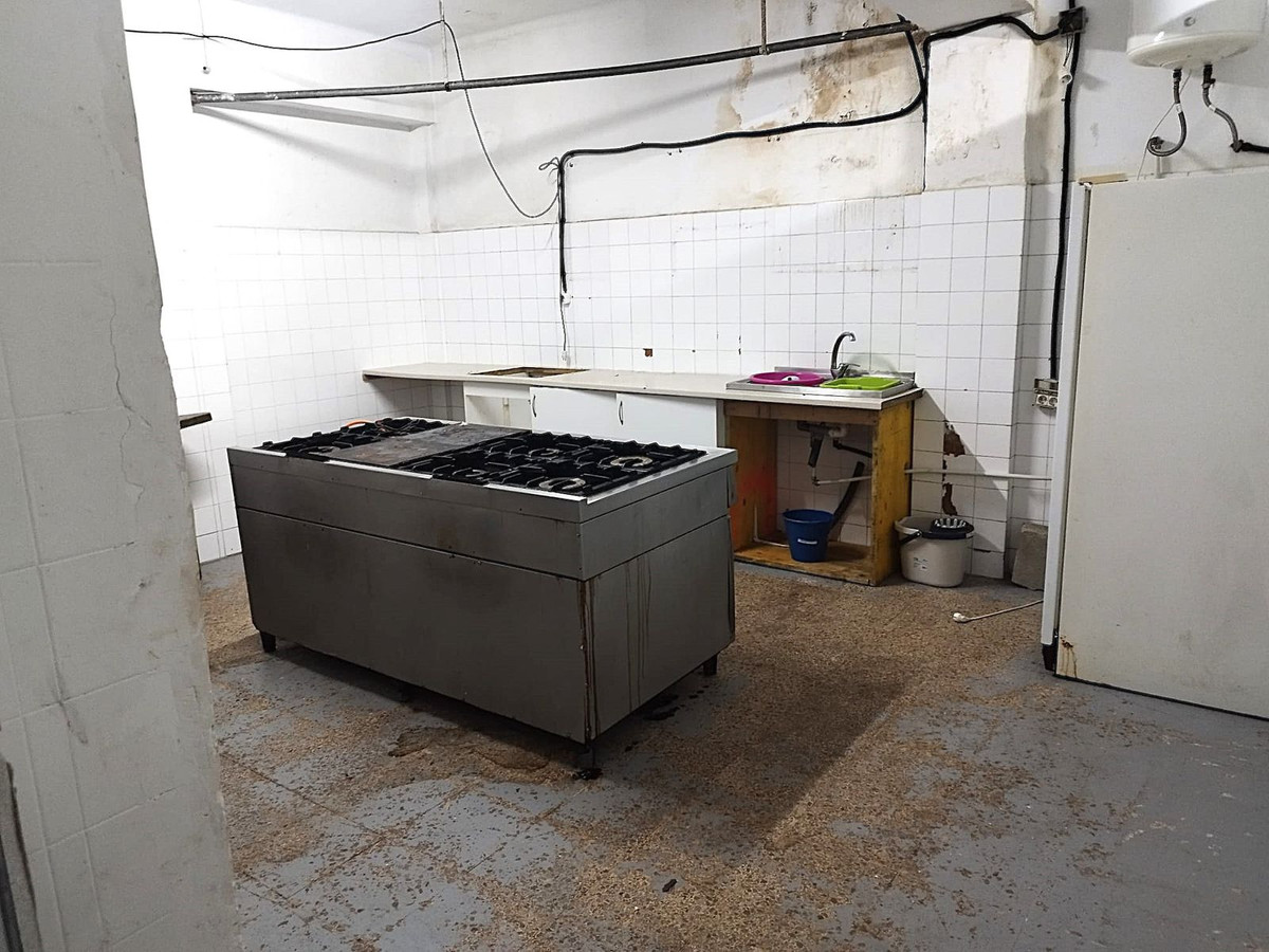 Commercial Property, For Sale