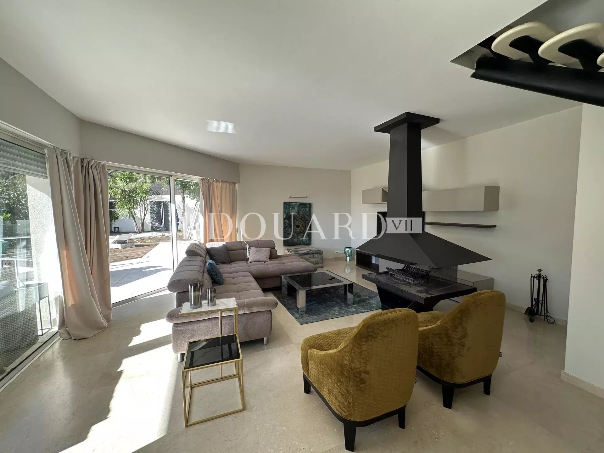 3 Bed, 2 Bath, HouseFor Sale, Roquebrune-Cap-Martin, Alpes-Maritimes