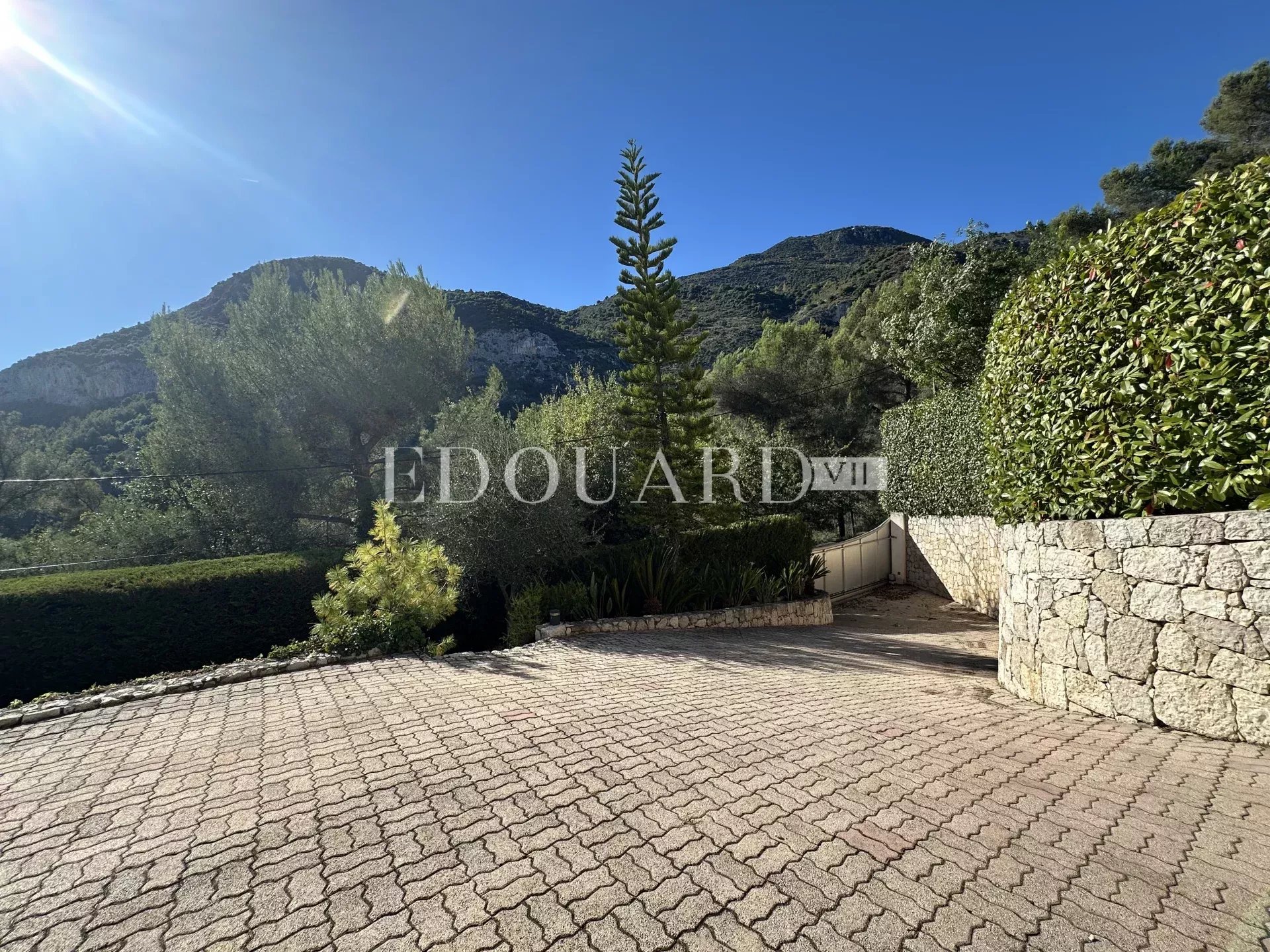 3 Bed, 2 Bath, HouseFor Sale, Roquebrune-Cap-Martin, Alpes-Maritimes