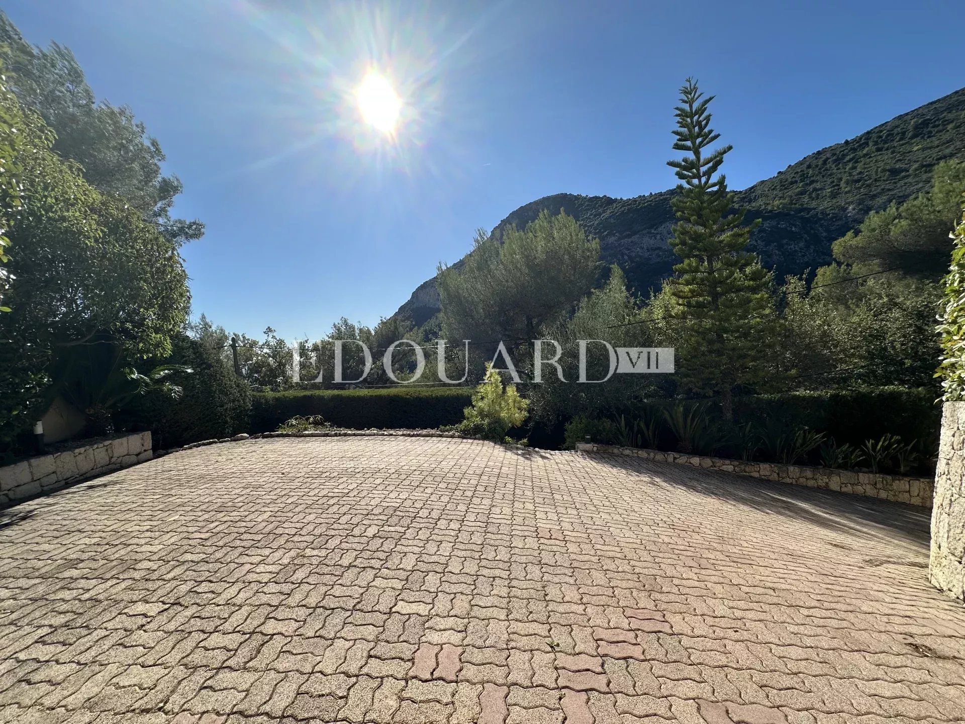 3 Bed, 2 Bath, HouseFor Sale, Roquebrune-Cap-Martin, Alpes-Maritimes