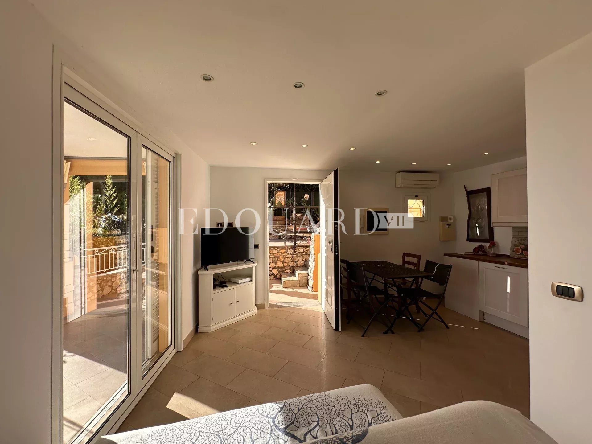 2 Bed, 1 Bath, ApartmentFor Sale, Roquebrune-Cap-Martin, Alpes-Maritimes