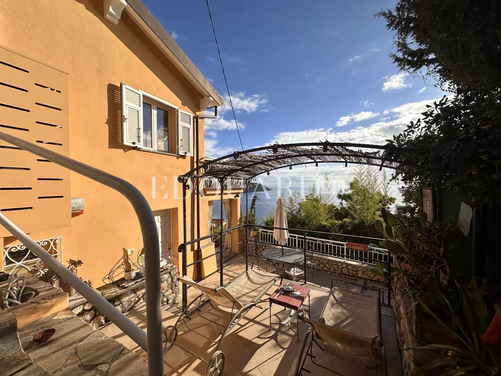 3 Bed, 2 Bath, HouseFor Sale, Roquebrune-Cap-Martin, Alpes-Maritimes