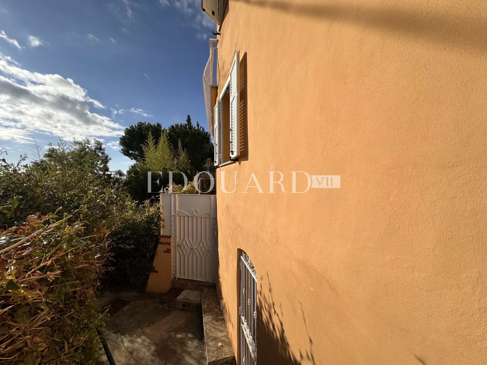 3 Bed, 2 Bath, HouseFor Sale, Roquebrune-Cap-Martin, Alpes-Maritimes