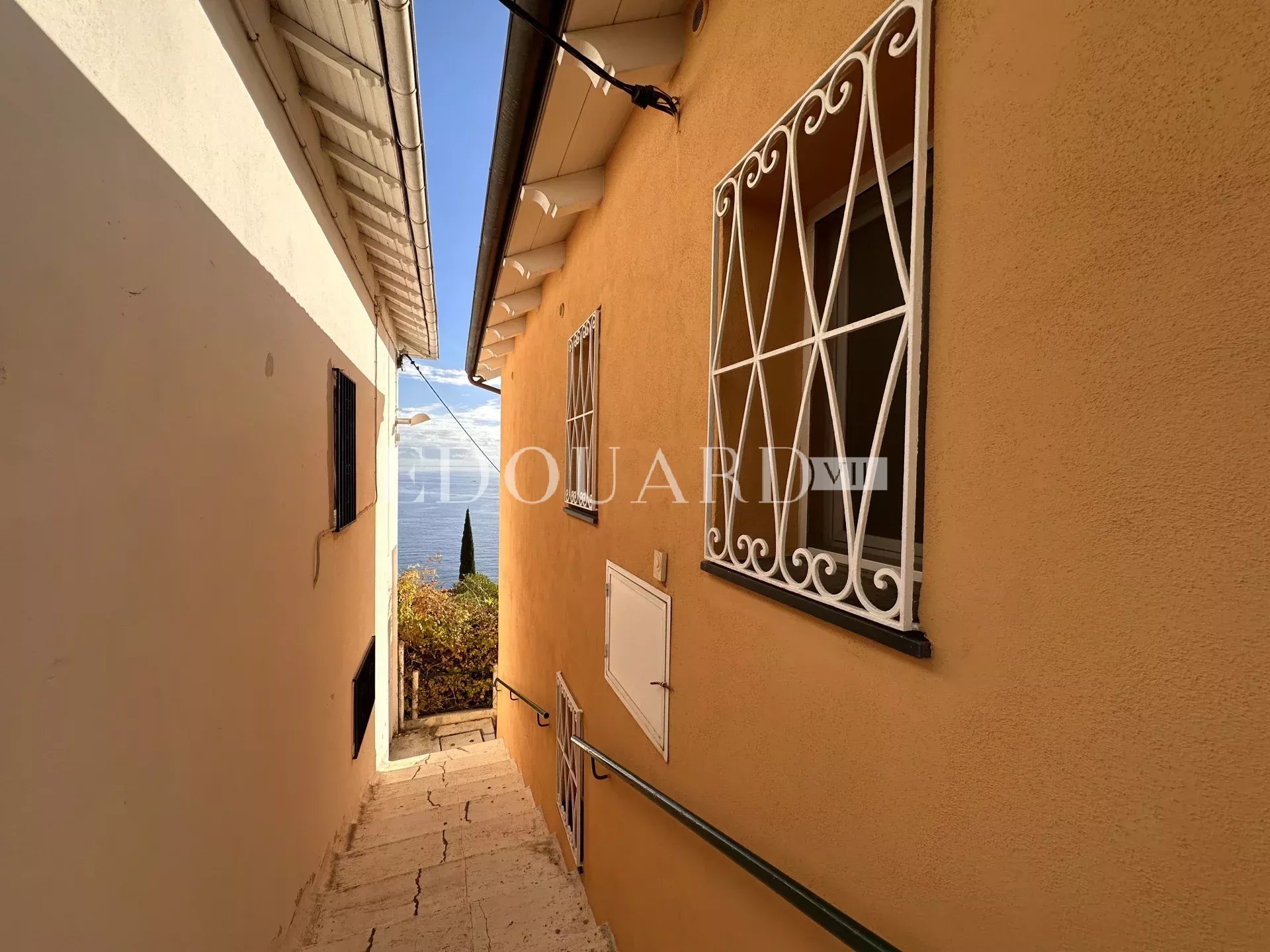 3 Bed, 2 Bath, HouseFor Sale, Roquebrune-Cap-Martin, Alpes-Maritimes