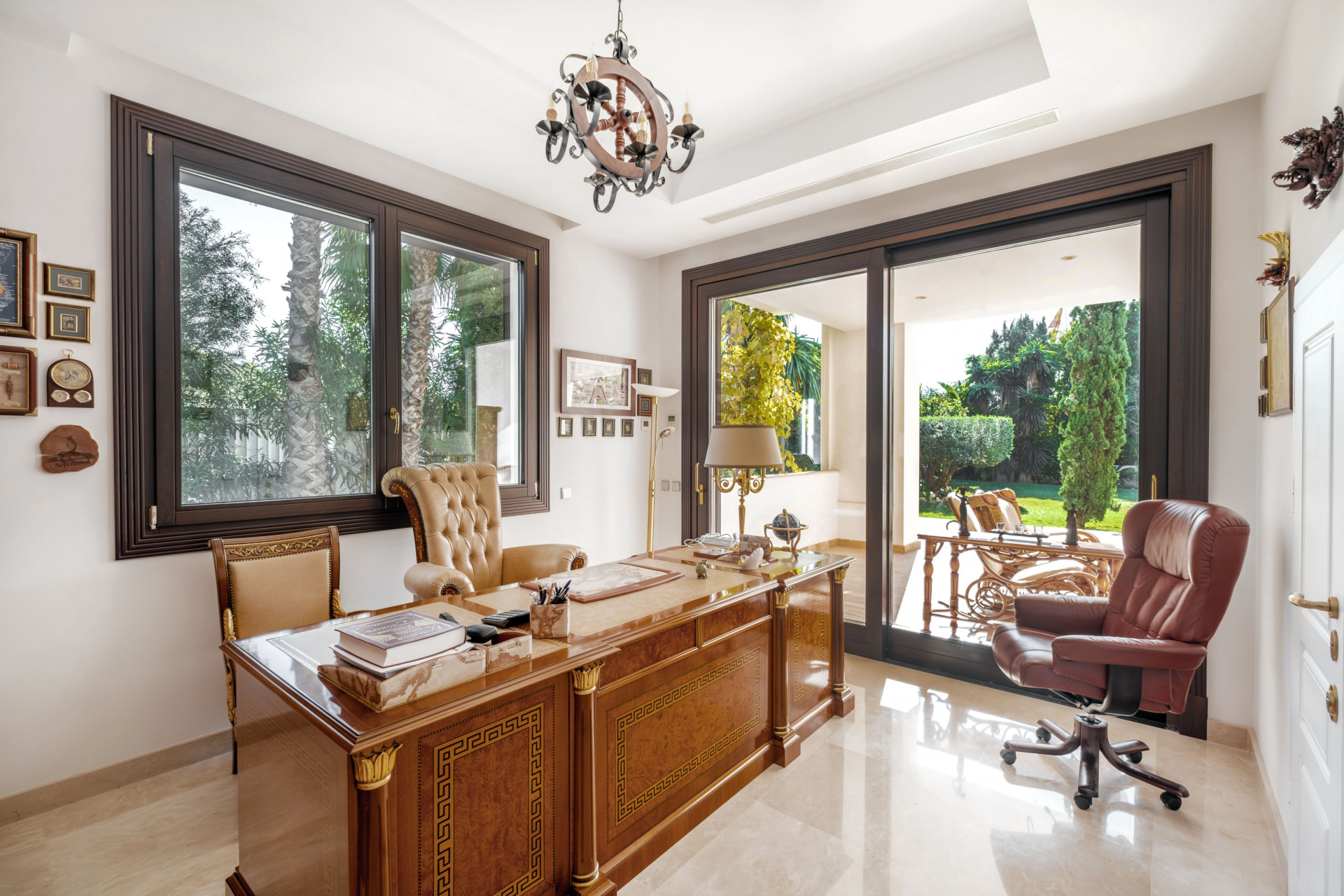 6 Bed, 8 Bath, HouseFor Sale, Estepona, Malaga