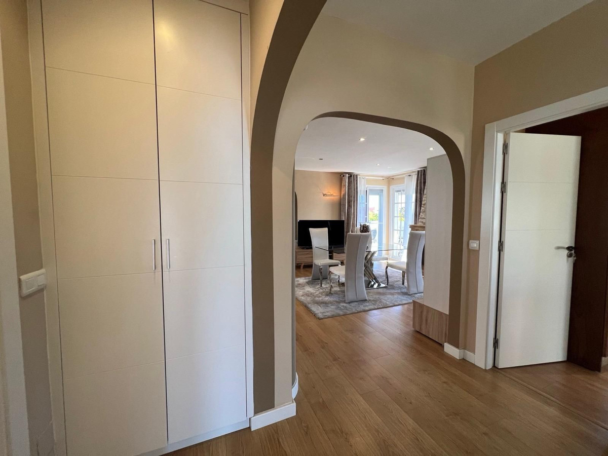 3 Bed, 3 Bath, HouseFor Sale, Estepona, Malaga