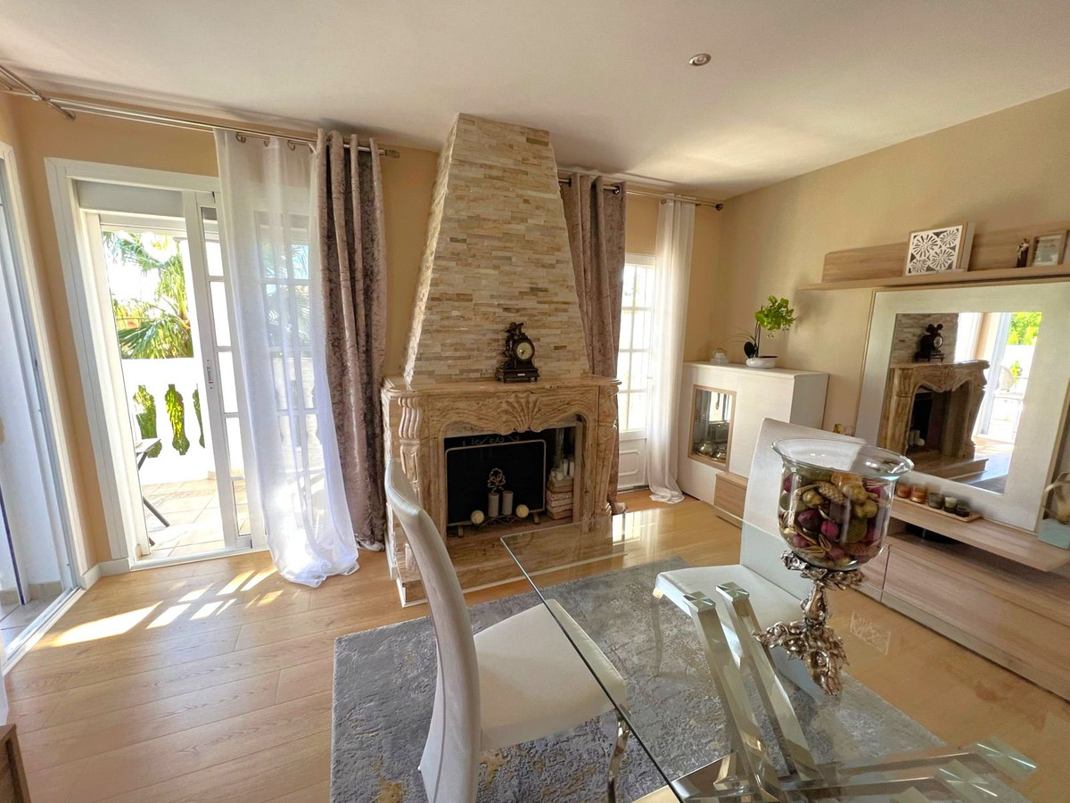 3 Bed, 3 Bath, HouseFor Sale, Estepona, Malaga