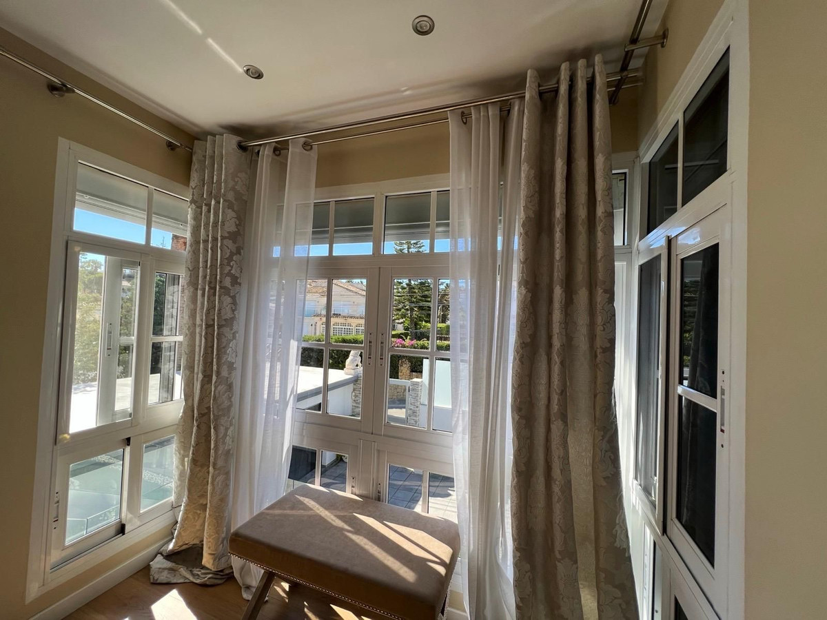 3 Bed, 3 Bath, HouseFor Sale, Estepona, Malaga