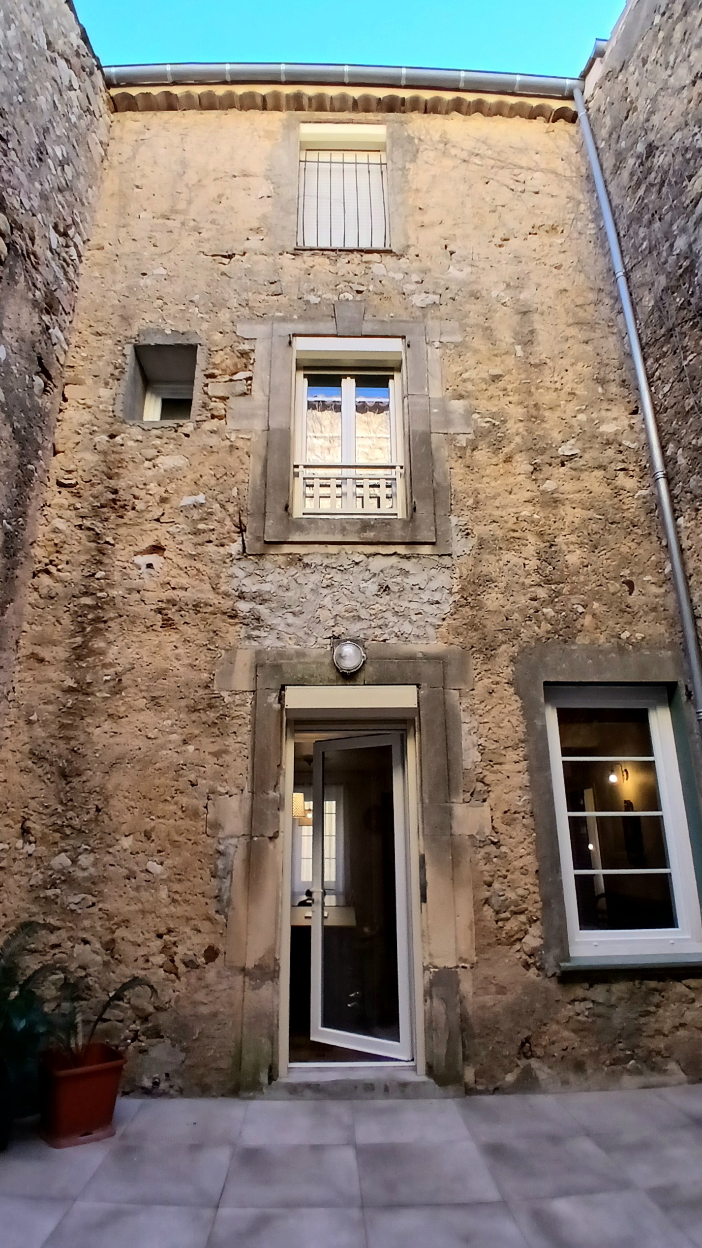 4 Bed, 2 Bath, HouseFor Sale, Quarante, Herault, Languedoc-Roussillon, 34310