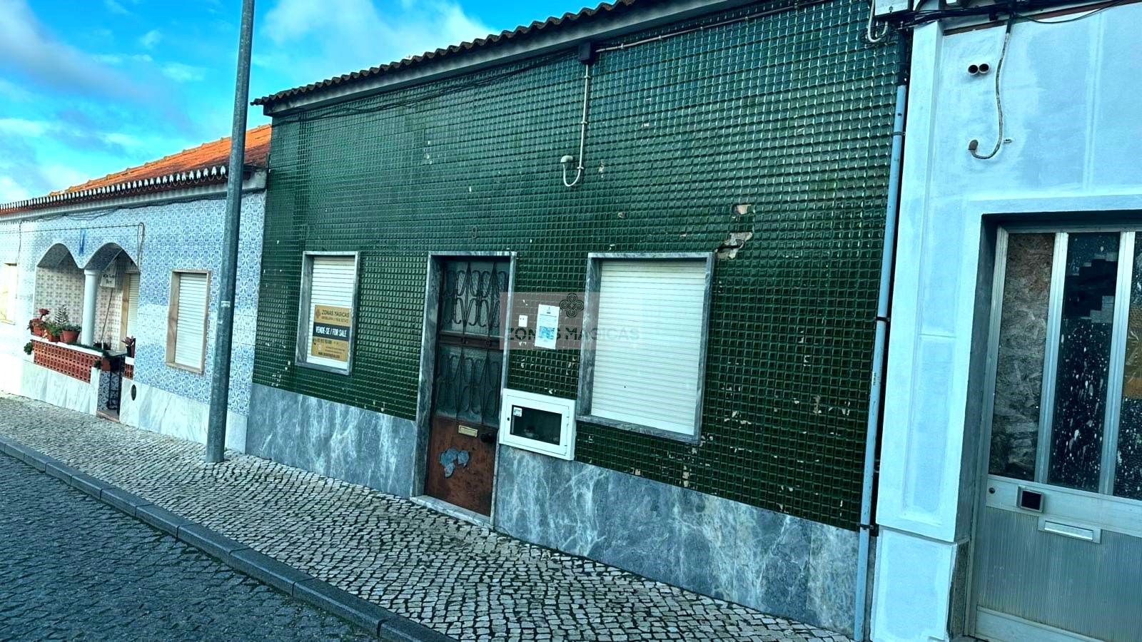 2 Bed, 1 Bath, HouseFor Sale, Aljezur, Faro, 8670-001