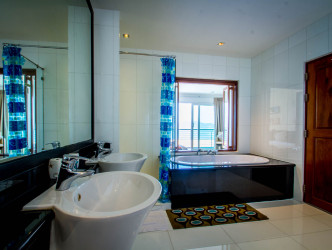 3 Bed, 4 Bath, ApartmentFor Sale, Phuket, PointPanwa, SouthEast