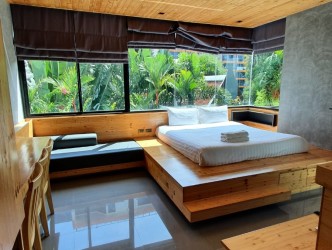 1 Bed, 1 Bath, ApartmentFor Sale, Phuket, NaiHarn, South