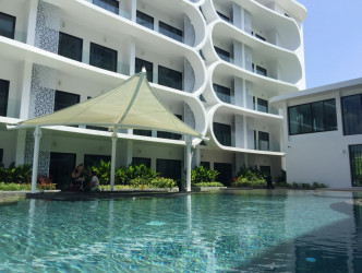 1 Bed, 1 Bath, ApartmentFor Sale, Phuket, NaiHarn, South