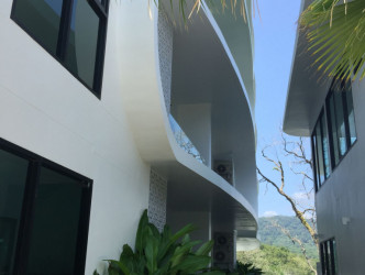 1 Bed, 1 Bath, ApartmentFor Sale, Phuket, NaiHarn, South