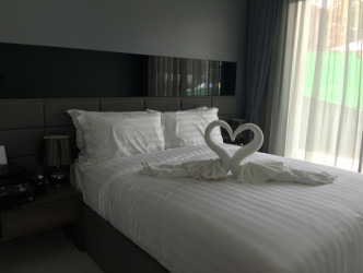 1 Bed, 1 Bath, ApartmentFor Sale, Phuket, NaiHarn, South