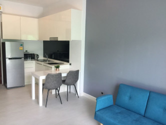 1 Bed, 1 Bath, ApartmentFor Sale, Phuket, NaiHarn, South