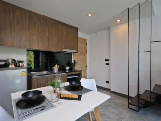 1 Bed, 1 Bath, ApartmentFor Sale, Phuket, NaiHarn, South