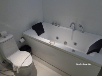 2 Bed, 2 Bath, ApartmentFor Sale, 400/2 Patak Rd., Karon Beach. Phuket Thailand, Phuket, Karon, SouthWest