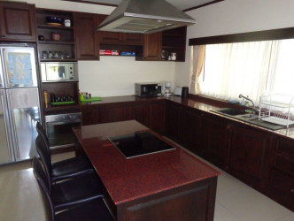 4 Bed, 4 Bath, HouseFor Sale, 76/131 Moo 2, Viset Road, Rawai Beach, Phuket 8313, Phuket, NaiHarn, South