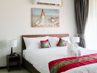 1 Bed, 1 Bath, ApartmentFor Sale, Phuket, NaiHarn, South