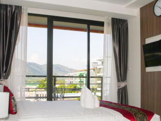 1 Bed, 1 Bath, ApartmentFor Sale, Phuket, NaiHarn, South