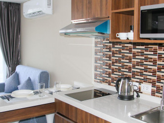 1 Bed, 1 Bath, ApartmentFor Sale, Phuket, NaiHarn, South