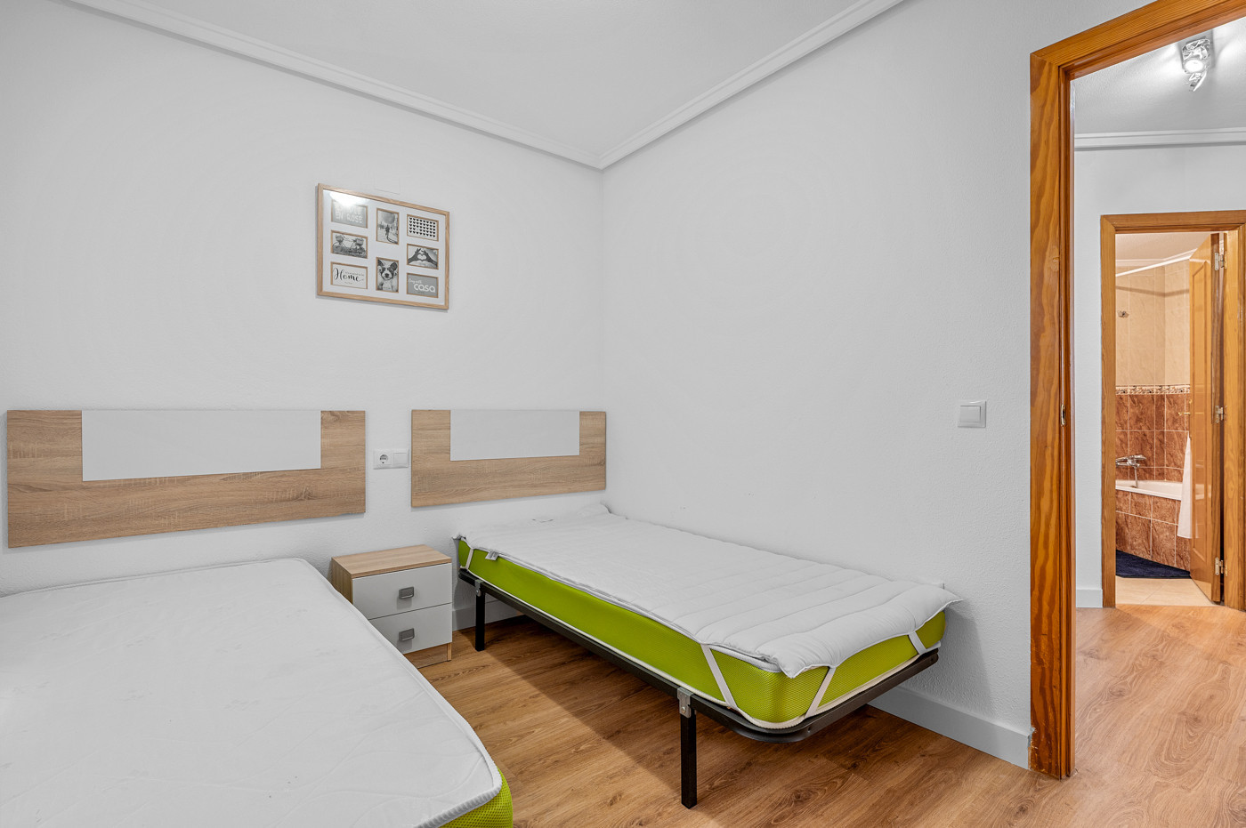 3 Bed, 2 Bath, ApartmentFor Sale, Torrevieja, Alicante