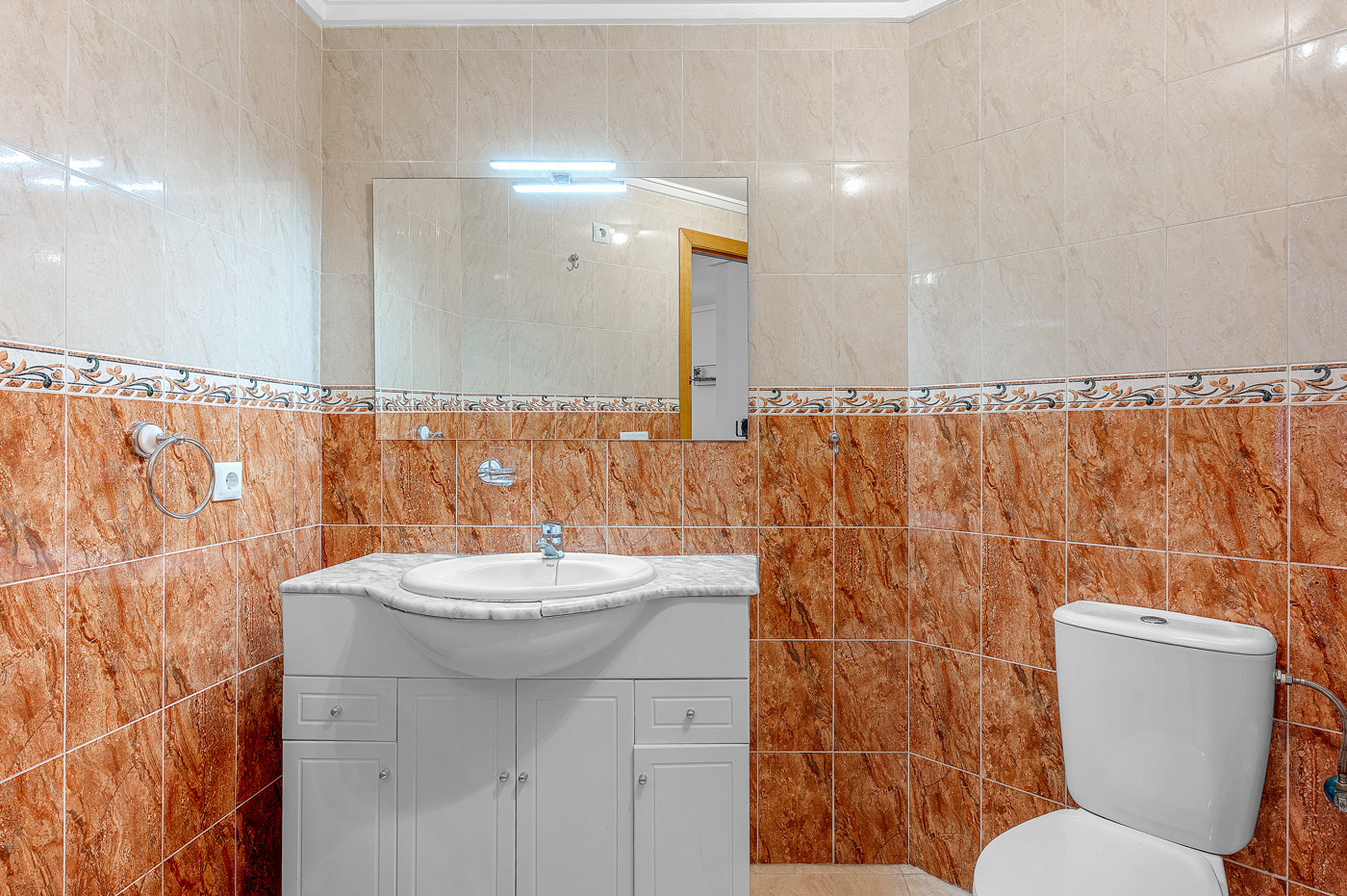 3 Bed, 2 Bath, ApartmentFor Sale, Torrevieja, Alicante