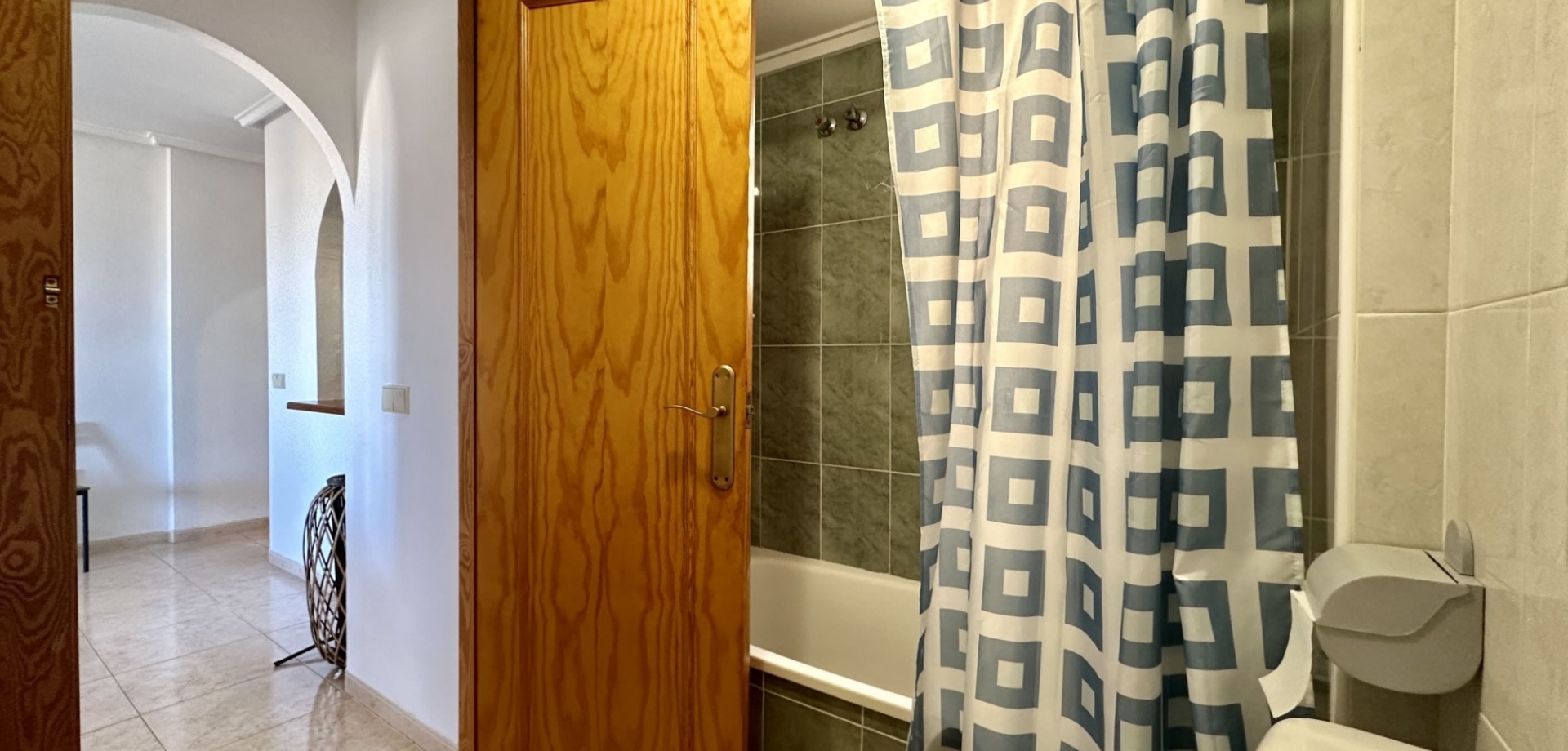 2 Bed, 1 Bath, ApartmentFor Sale, Torrevieja, Alicante