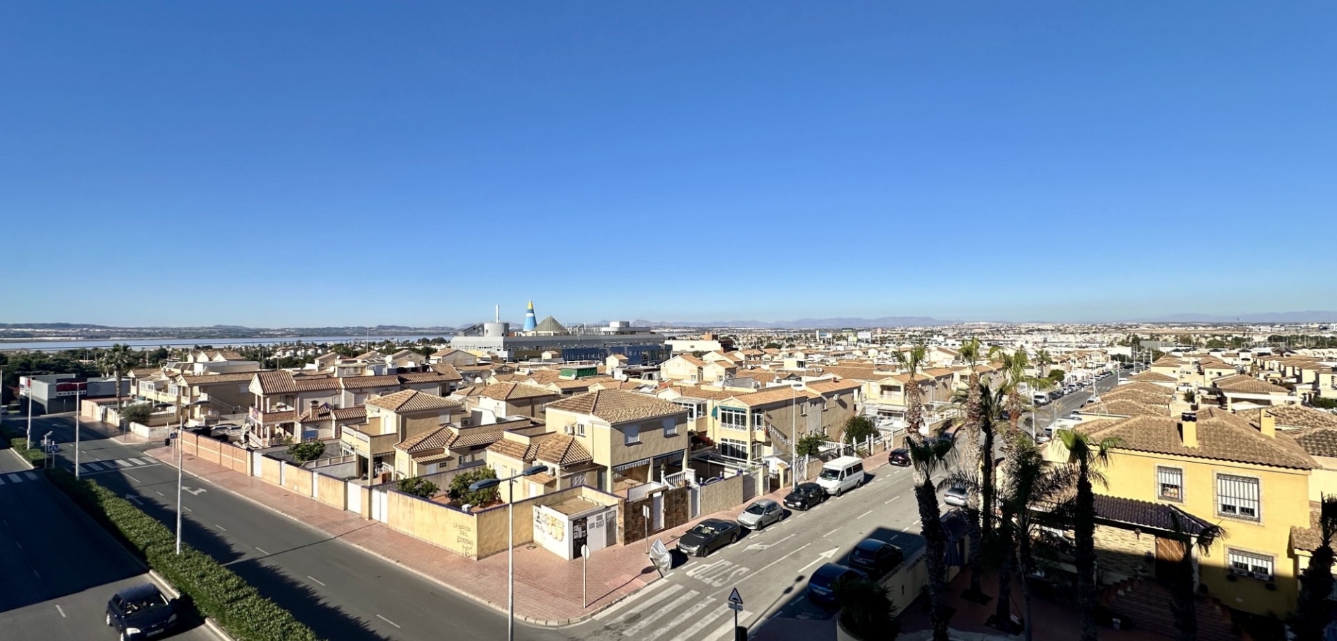 2 Bed, 1 Bath, ApartmentFor Sale, Torrevieja, Alicante